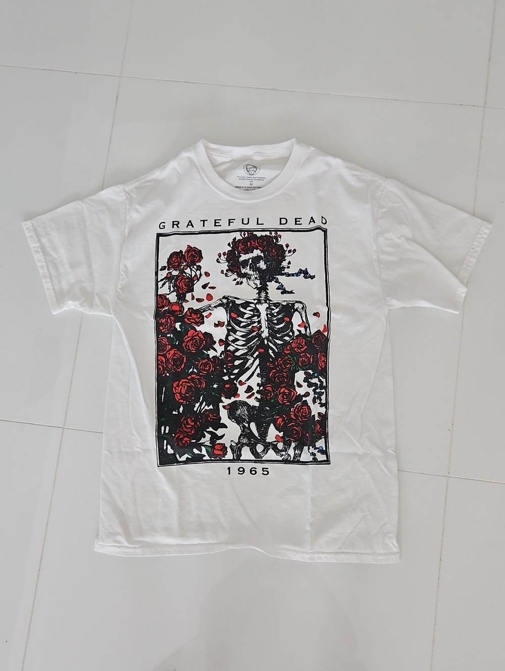 Grateful Dead White Tee with Black Iconic Steal Your Face Logo Skeleton / Roses